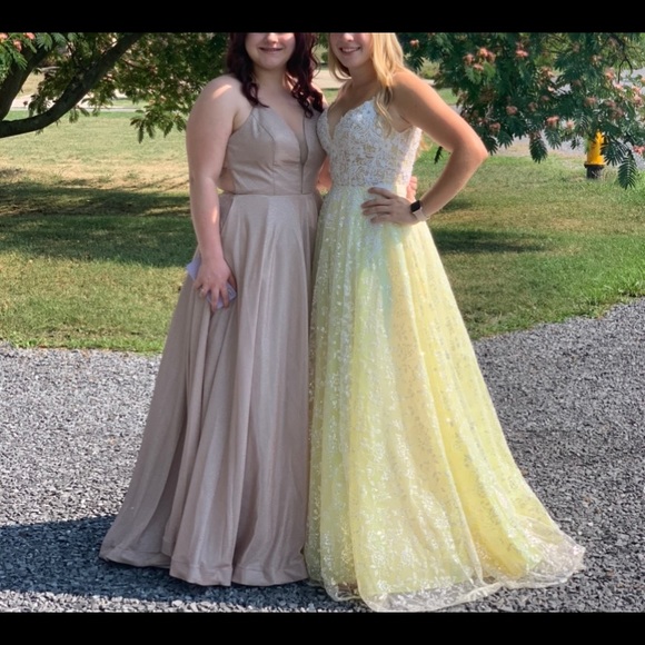 Prom dress - Picture 3 of 6